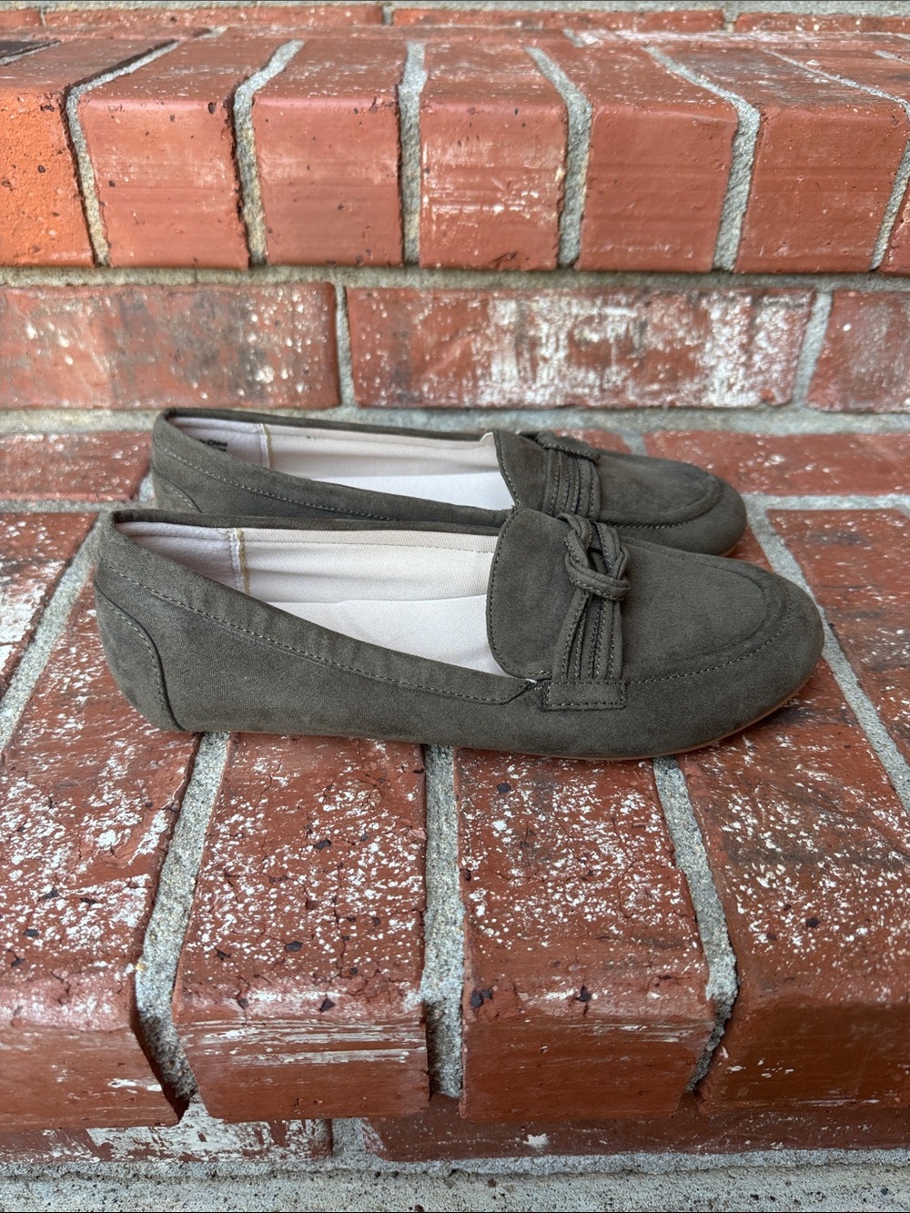 Market & Spruce Olive Green Suede Braided Loafer Flats Women's Shoes Size 6